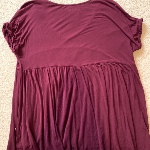 Flowy Tee - Picture 4 of 4